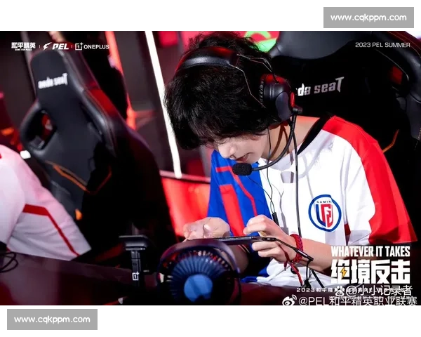 电竞选手跨界直播！搞笑短片承包你一周的笑点！